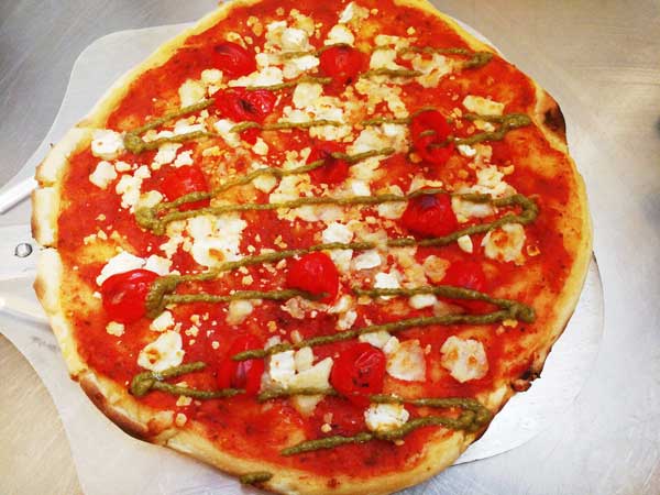 queens-head-pizza-lg-sep-17.jpg